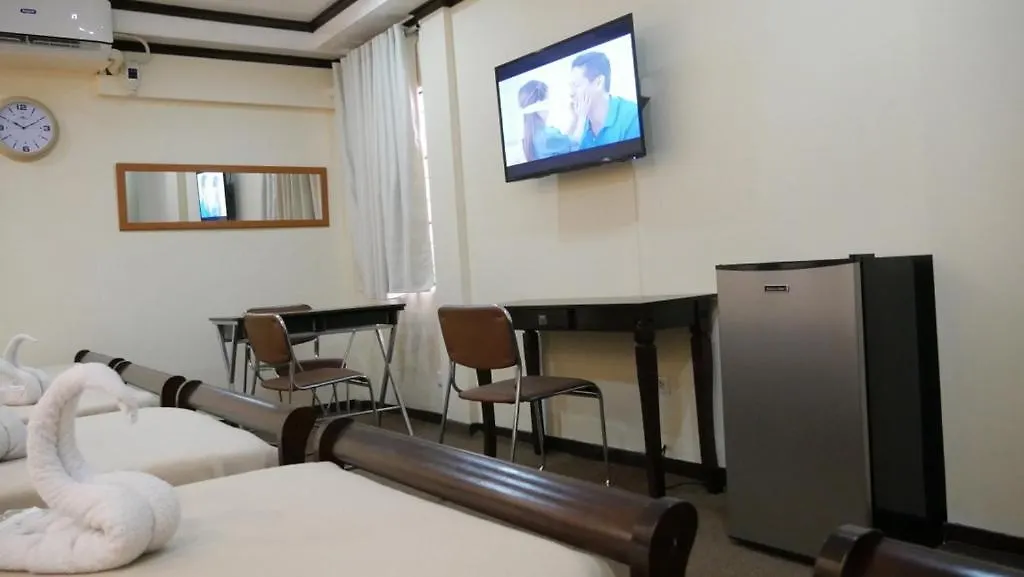 Amax Inn Makati Μακάτι