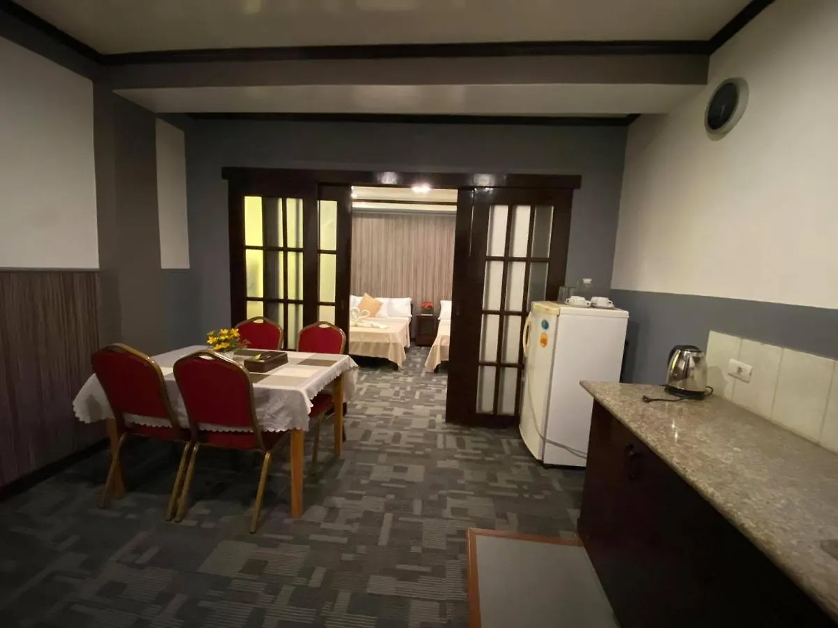 Amax Inn Makati Μακάτι