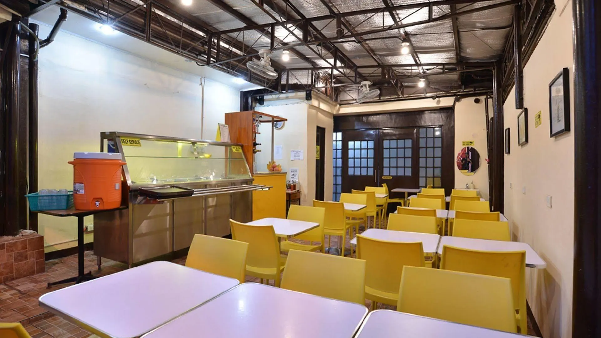 **  Amax Inn Makati Makati City Filipíny